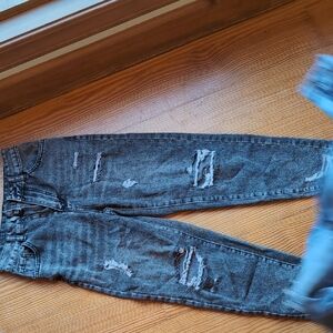 SHEIN Women's Distressed Gray Boyfriend Jeans